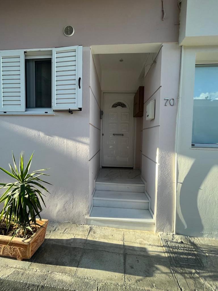 Elena S Apartment Μέγαρα Εξωτερικό φωτογραφία
